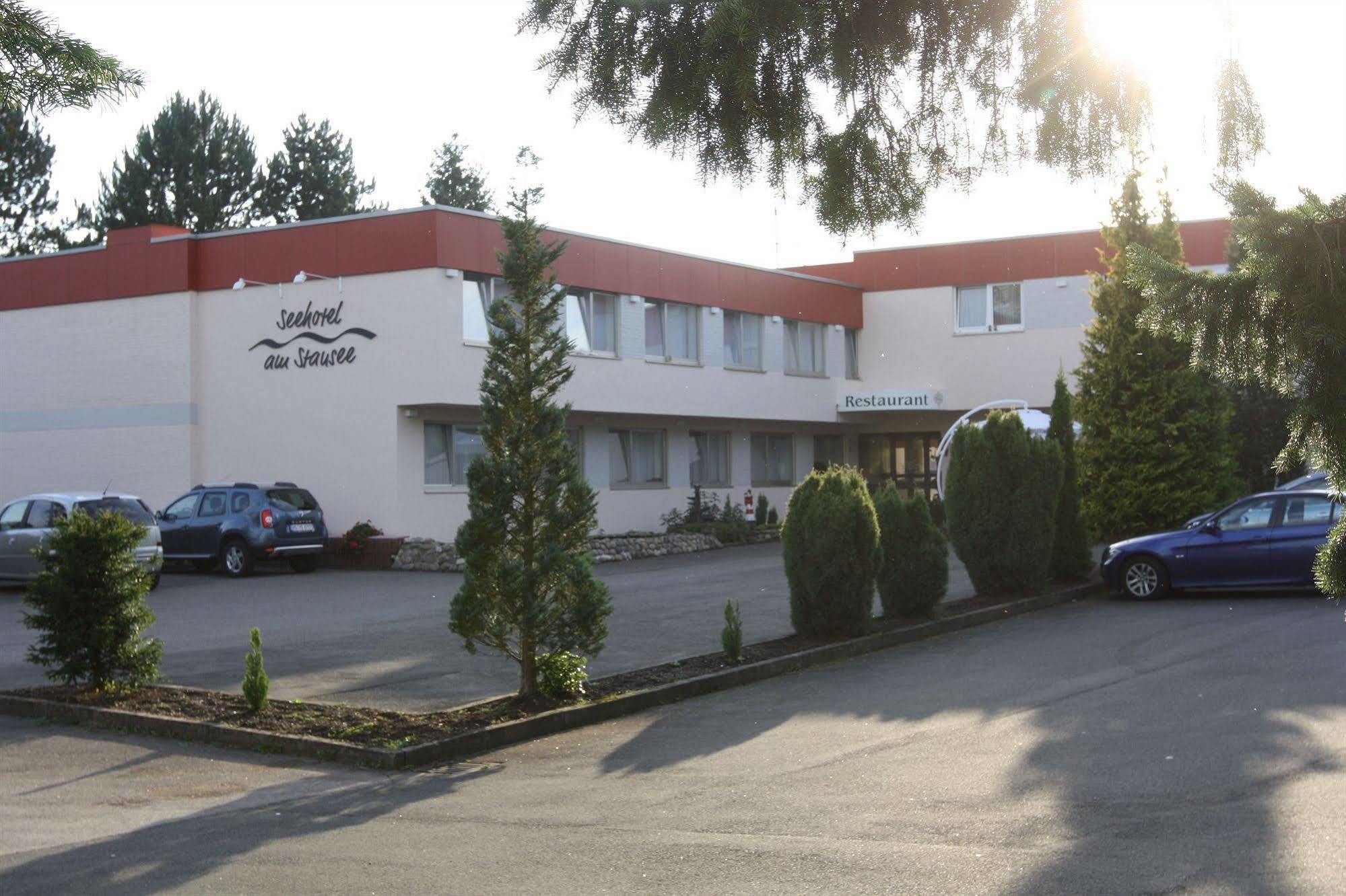 Seehotel am Stausee Gerolstein Exterior foto